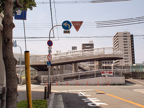 大阪ドーム前歩道橋